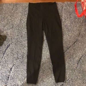 Black Old Navy leggings with Moto and mesh detail
